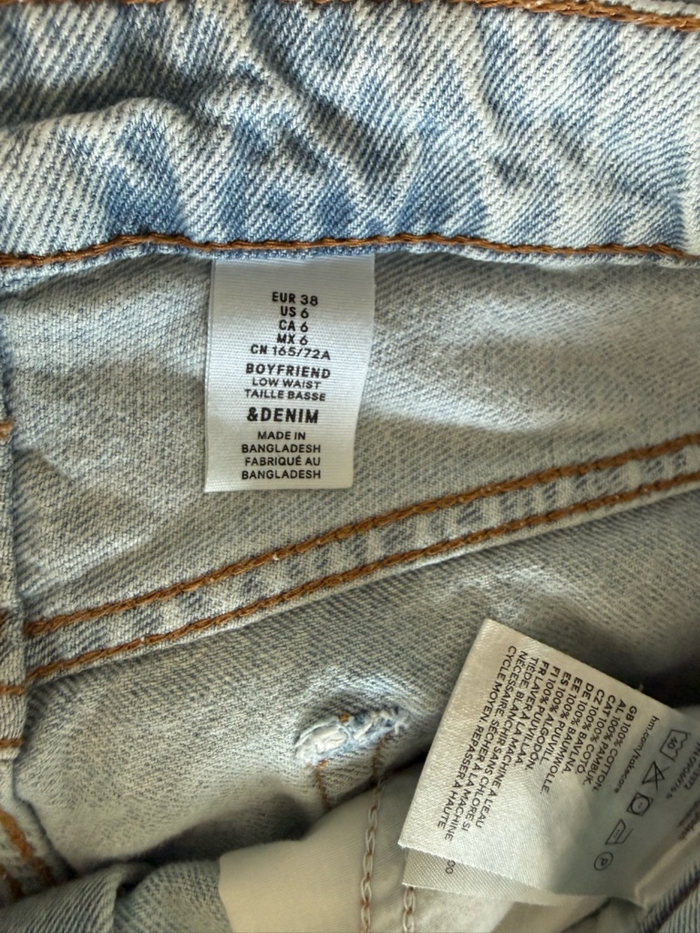 H&M Light Blue Distressed Boyfriend Jeans - Picture 4 of 4